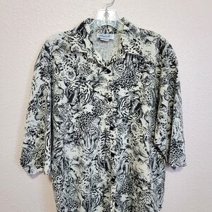 That's It! Vintage Animal Print Tiger Leopard Jungle Black Button Blouse White